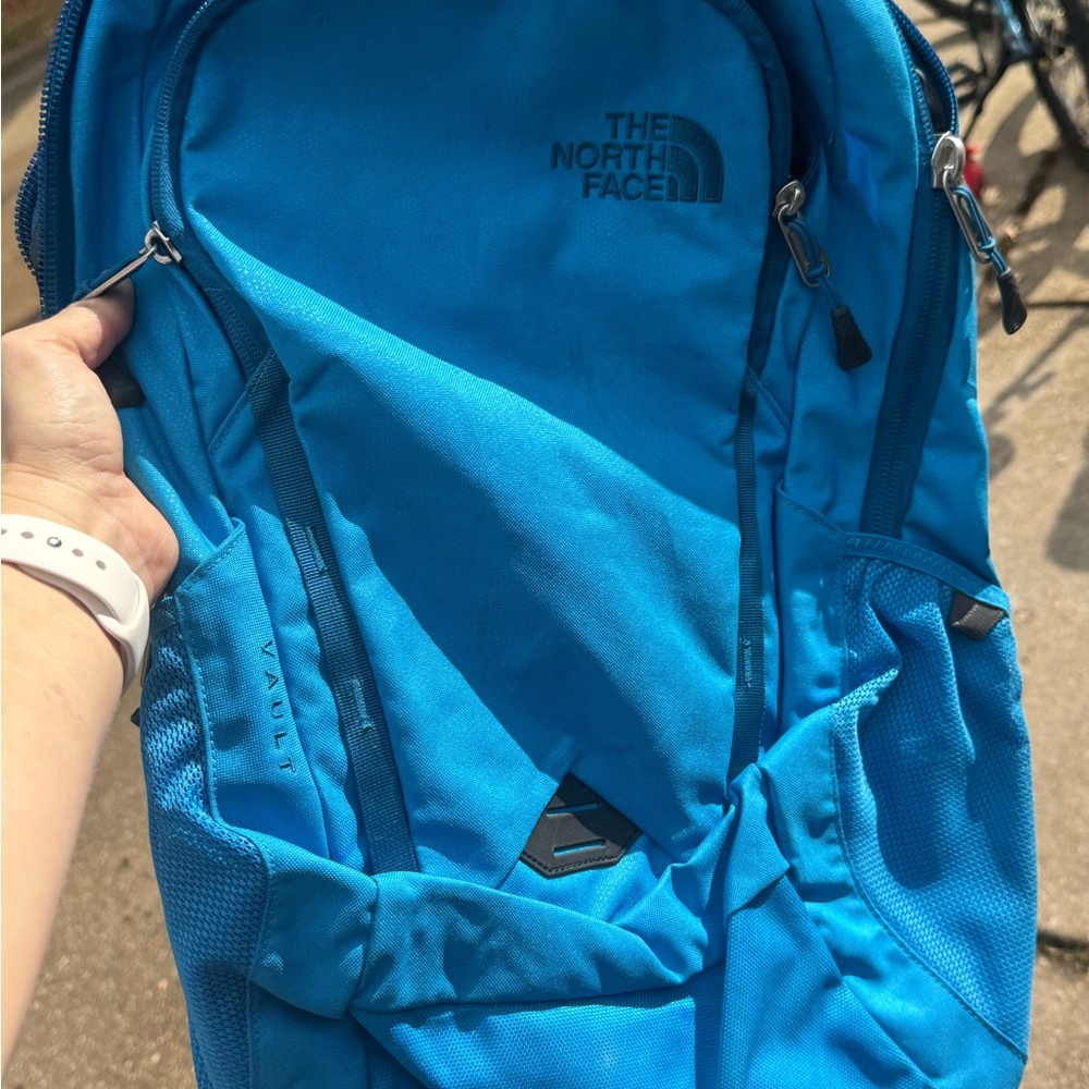 The North Face Men's Vibrant Blue Backpack